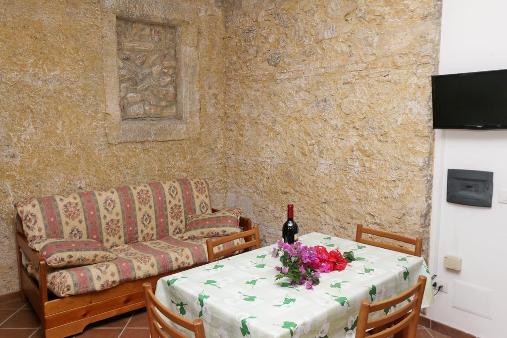Aparthotel Residenza La Vigna Parghelia Exterior foto