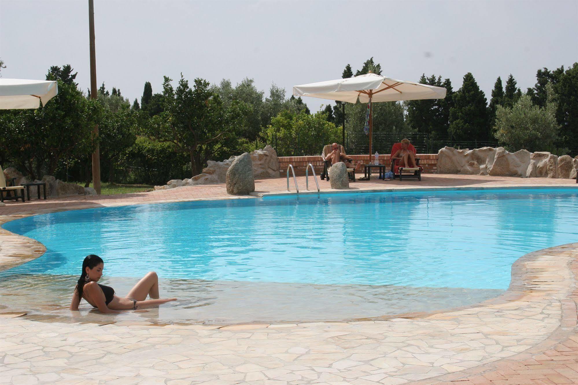 Aparthotel Residenza La Vigna Parghelia Exterior foto