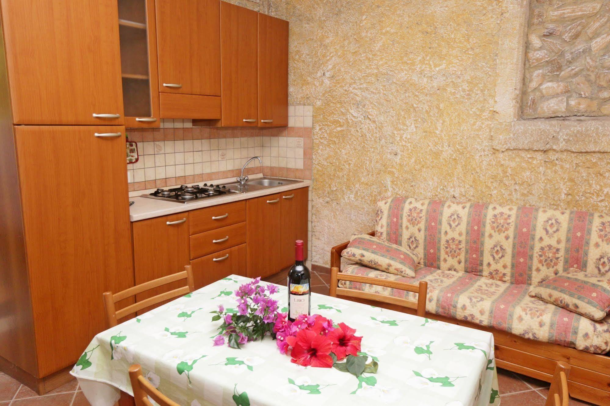 Aparthotel Residenza La Vigna Parghelia Exterior foto